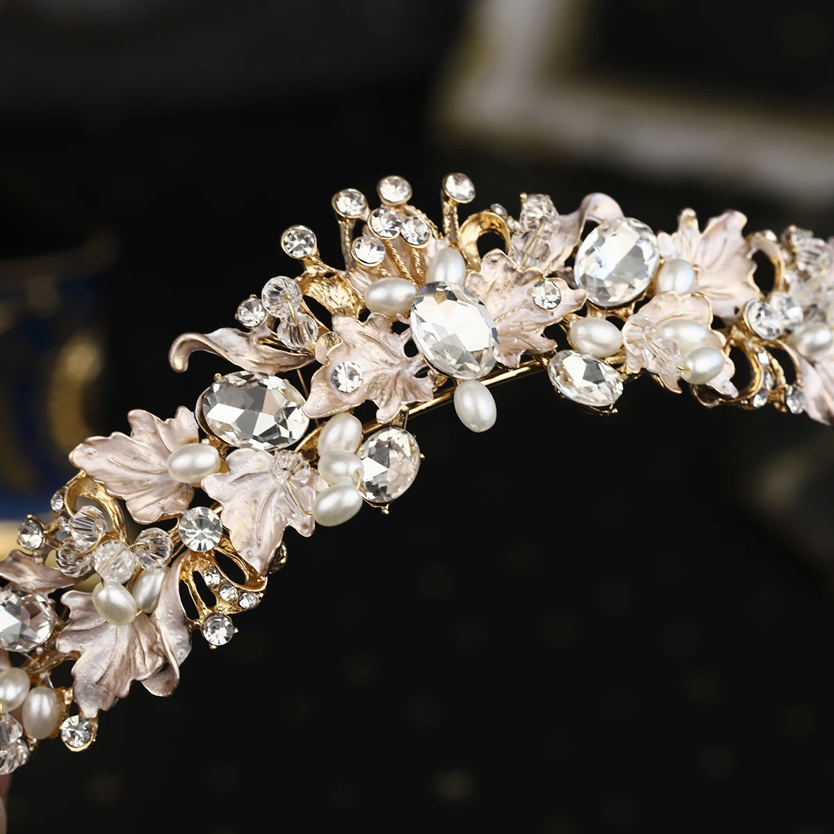 Miallo الفاخرة موري الزفاف لؤلؤة الزفاف تيارا الغلاف الجوي سبيكة زهرة المرأة تاج إكسسوارات الشعر أغطية الرأس الزفاف