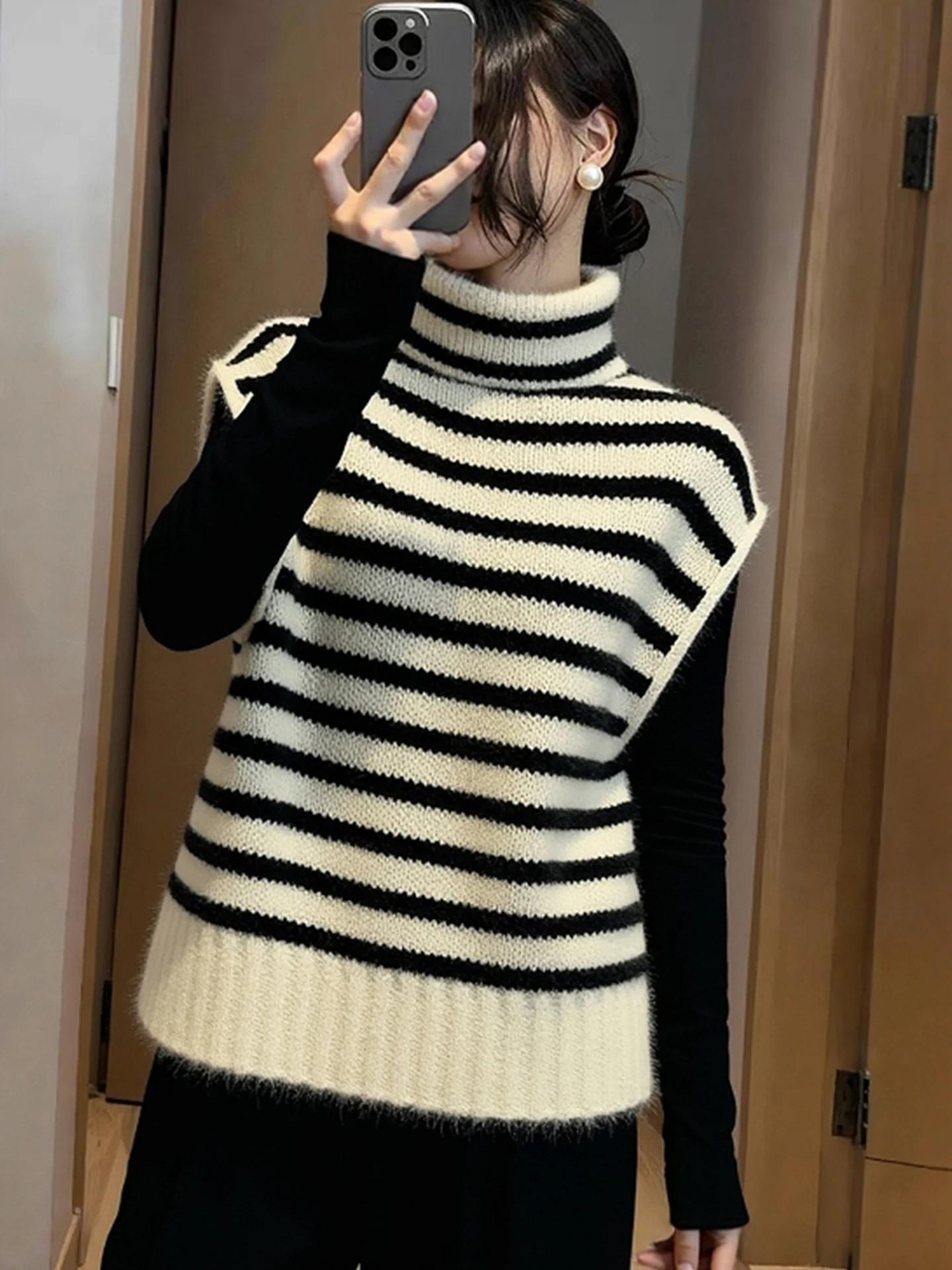 Faionable Thiened Camere maglione lavorato a maglia da donna collo alto gilet a righe top strati abiti invernali