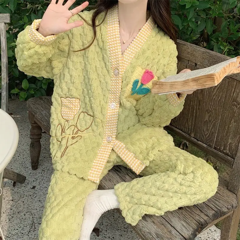 

winter Flannel pajamas Women's thicken fleece-lined loose keep warm long sleeves pants homewear suit Cute Pajama Set Solid Color