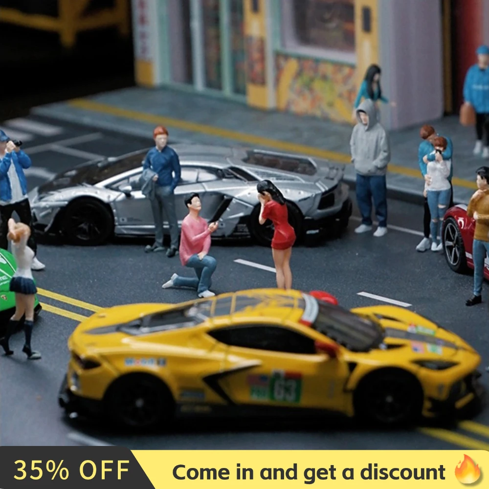 Kicarmod 1/64 Scale Model Figurine Photo Proposal Scene Figure  in Scale Diecast Model Car
