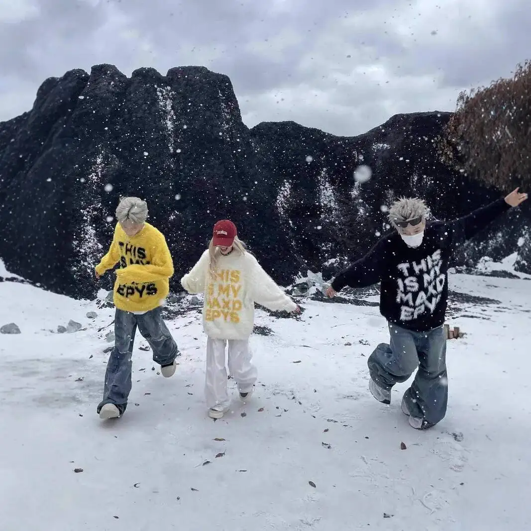 ユニセックスニットセーター 2026 春 レトロ カップルセーター レタープリント フェイクファー ラフスタイル ユニセックス ルーズ カジュアル ニットアウター