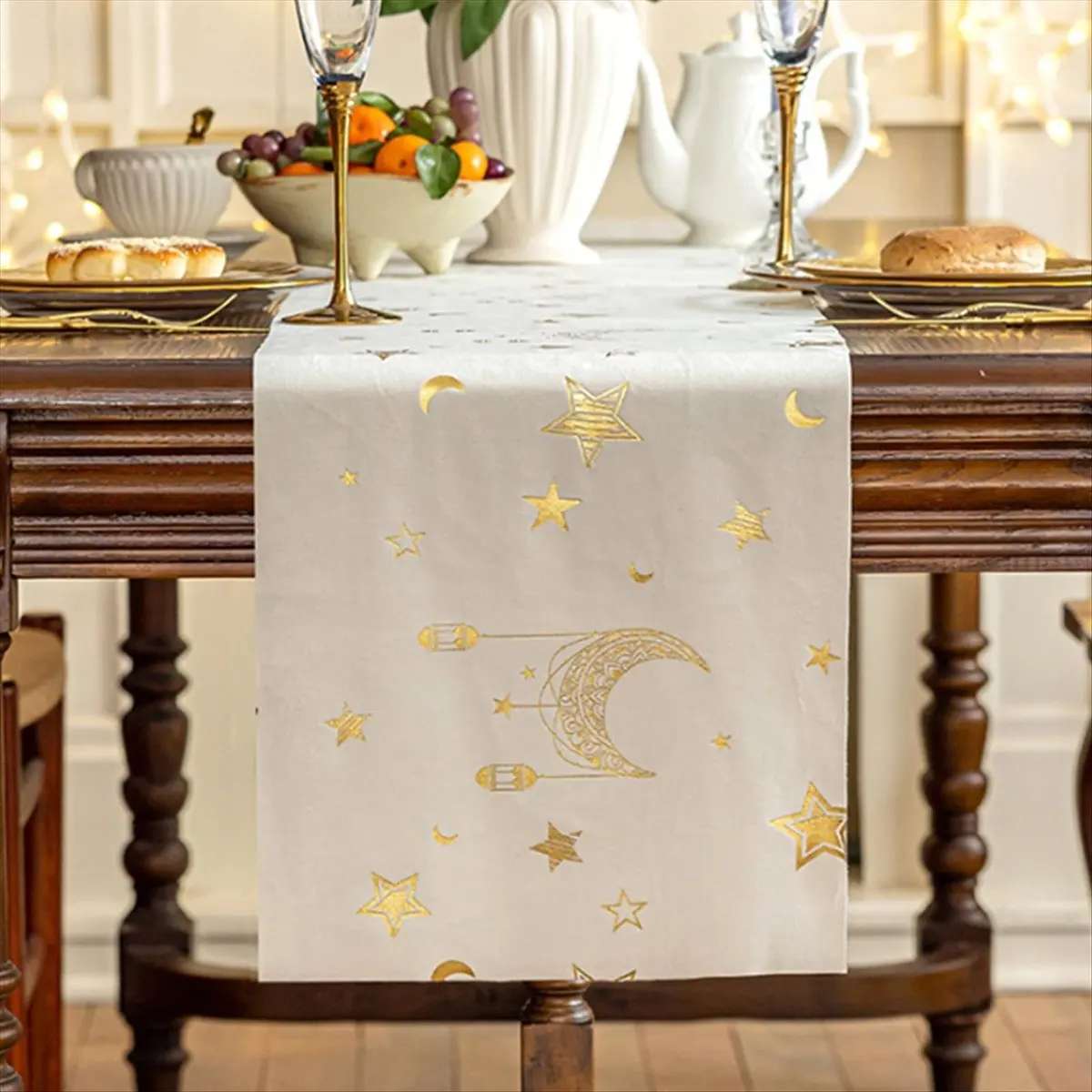Stable- Table Runner Eid Al-Fitr Ramadan Hot Stamping Moon Lantern and Stars Table Runner Velvet Table Decoration for Home A
