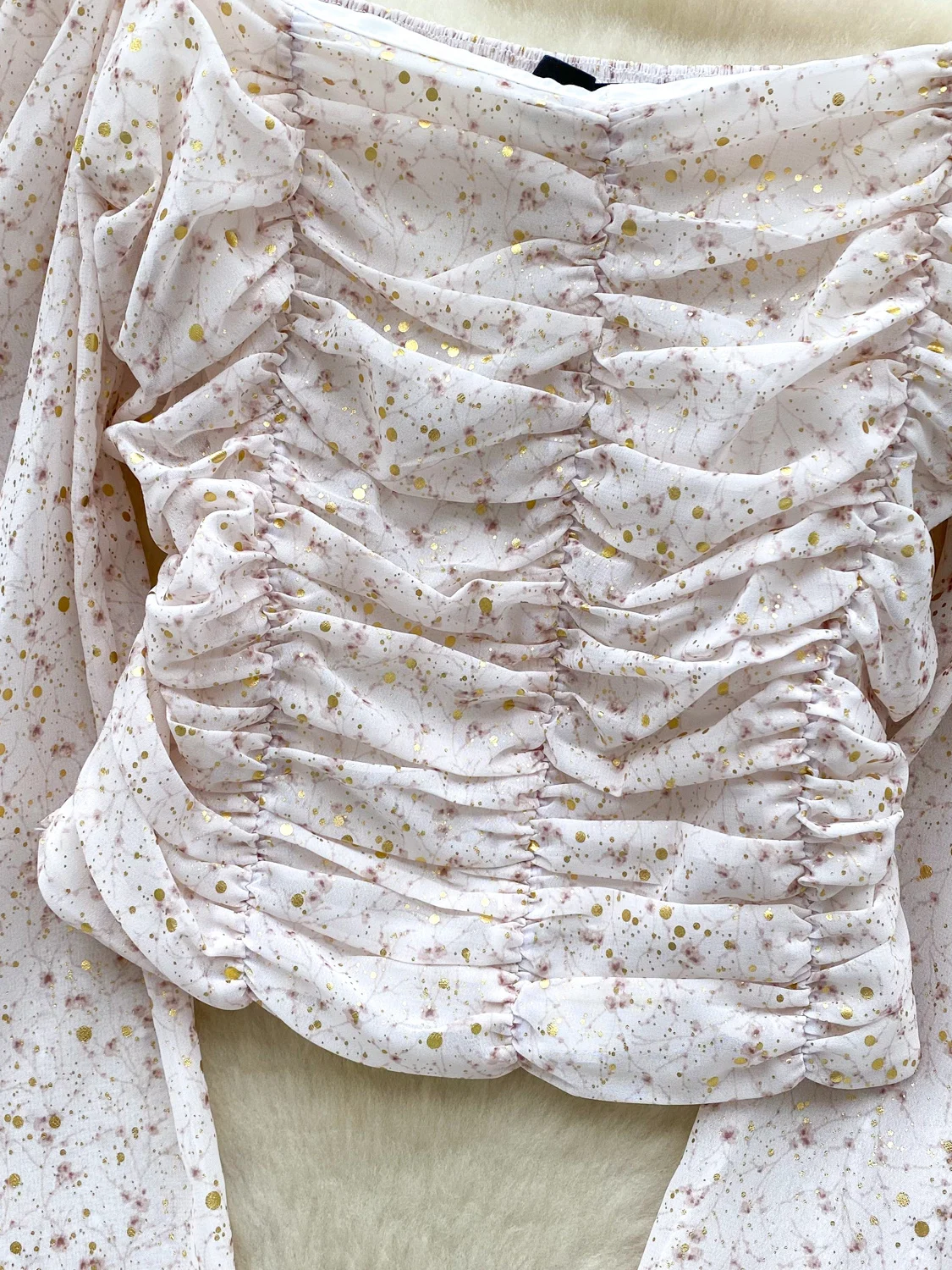 Csa Curta de Chiffon com Estampa Floral e Manga Bufante Estilo Francês para Mulheres Jovens, Respirável para a Temporada d...