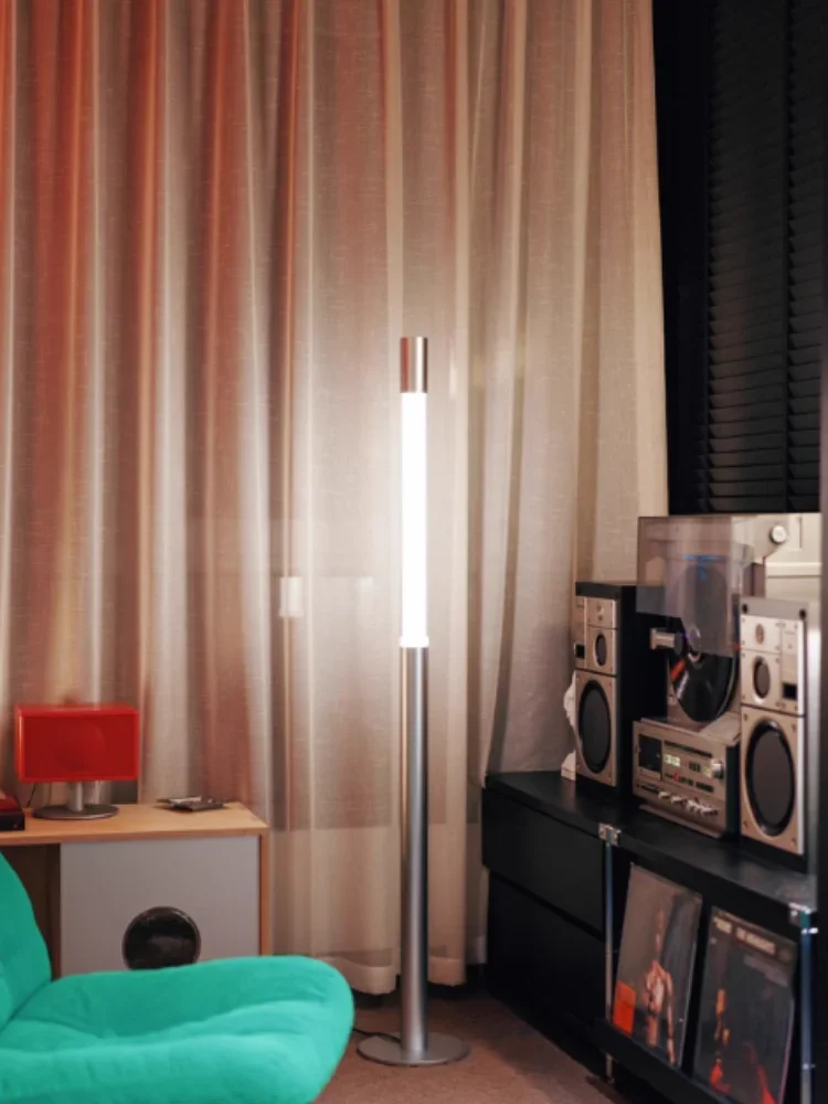 Italian Minimalist Floor Lamp Creative Artistic Sense Sofa Side Decorative Lamp Touch Stretching Vertical Lamp LED Desk Light