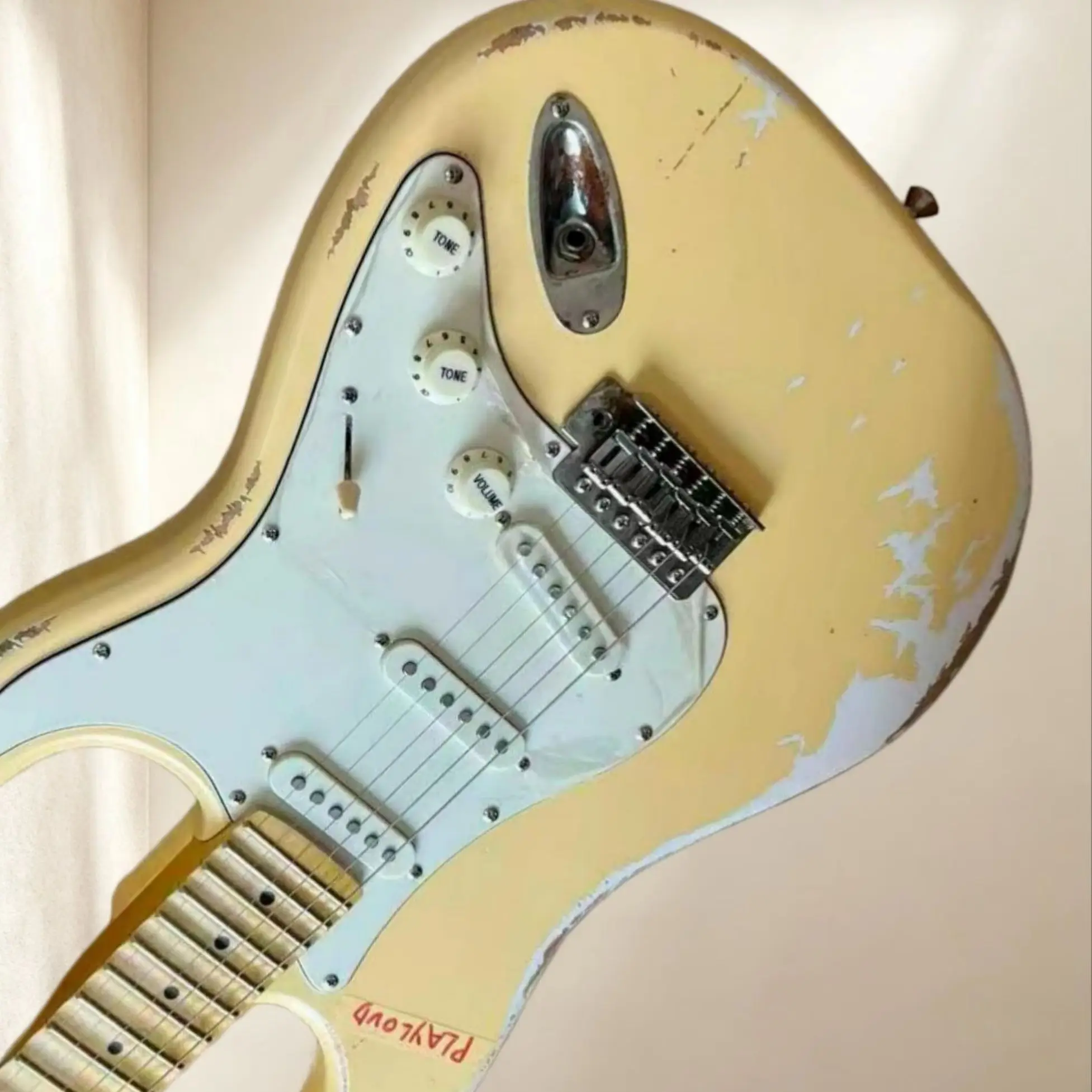 Yellow Aged Electric Guitar Alder Body Scalloped Maple Fretboard
