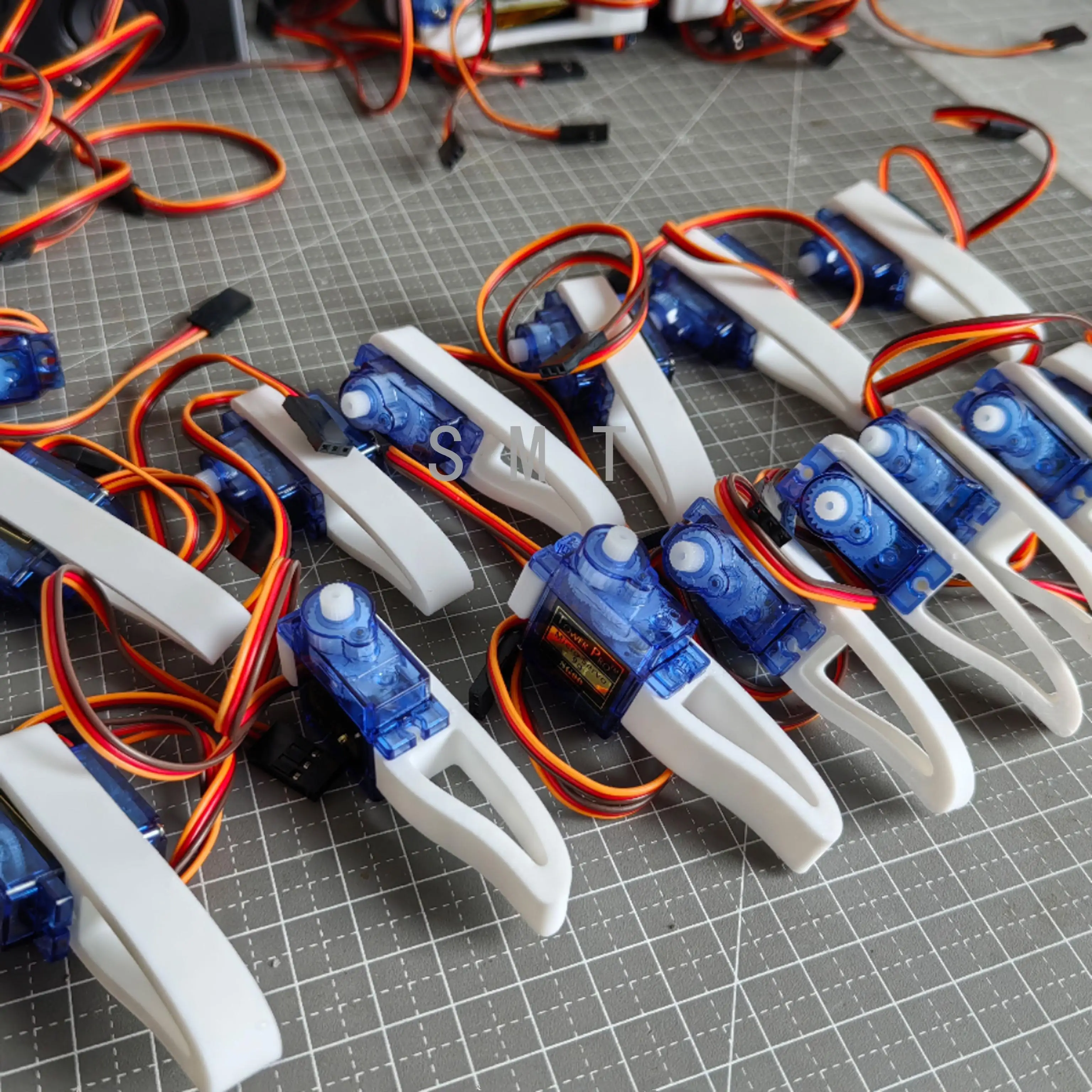 STM32 الروبوت الرباعي العنكبوت بيونيك البرمجة WIFI التحكم عن بعد متحكم DIY مجلس التنمية مفتوحة المصدر جزءا لا يتجزأ من #4