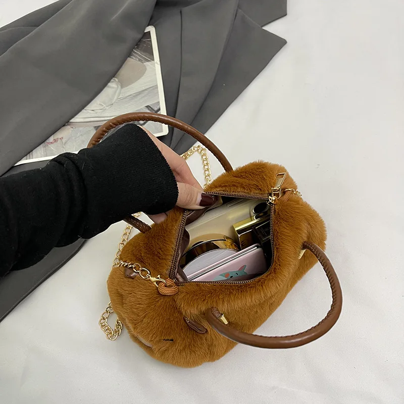 حقيبة كروس كاواي كابيبارا الشخصية على الموضة الكرتونية، حقيبة ظهر مضحكة ولطيفة من كابيبارا من القطيفة ذات سعة كبيرة ومتعددة الاستخدامات