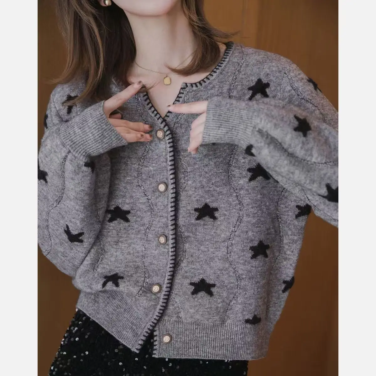 

Винтажный милый кардиган с принтом звезд, женский повседневный свободный вязаный свитер с длинными рукавами, корейский ретро с круглым вырезом, женские фиолетовые топы Y2k