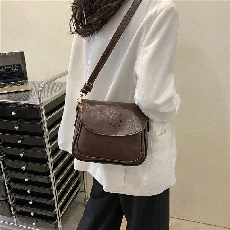 2024 New Retro Large-capacity Bag Female Fashion Minimalist Department Niche Texture Shoulder Slung Bag Crossbody Bags