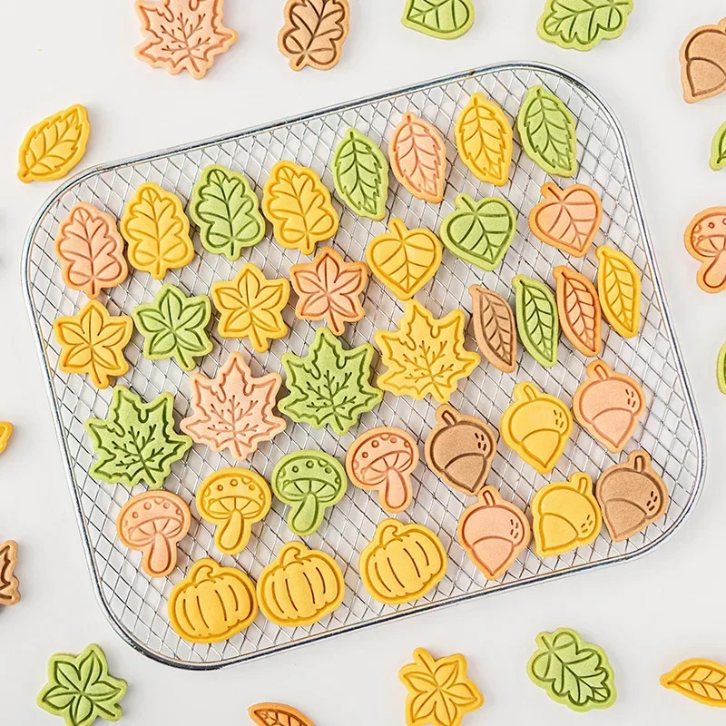 Cookie Embosser Mold Set Thanksgiving Day Autumn Biscuit Mold Pumpkin Mushroom Palm Fruit Maple Leaf Fondant Biscuit Cutter Mold