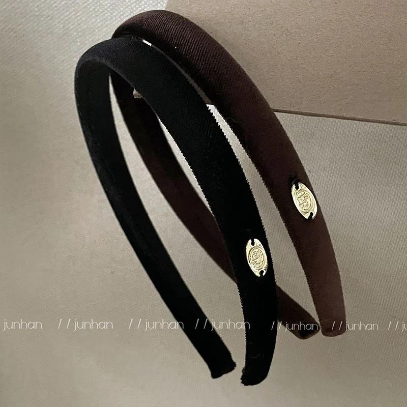 Small Golden Button Delicate Velvet Retro Sense Narrow Version Simple All-Inclusive Thin Edges Hair Headband Hair Accessories