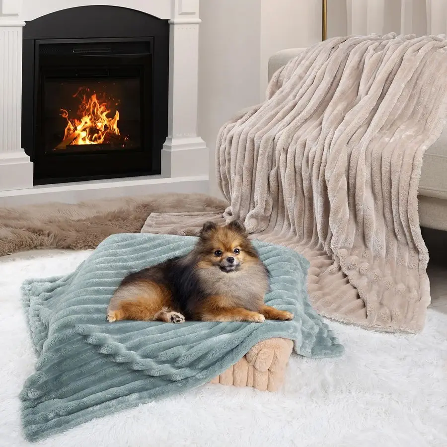 Dog Blanket, Soft Fleece Blanket for Couch Protector, Reversible Pet Blankets Furniture Protector Cover for Small Medium Large D