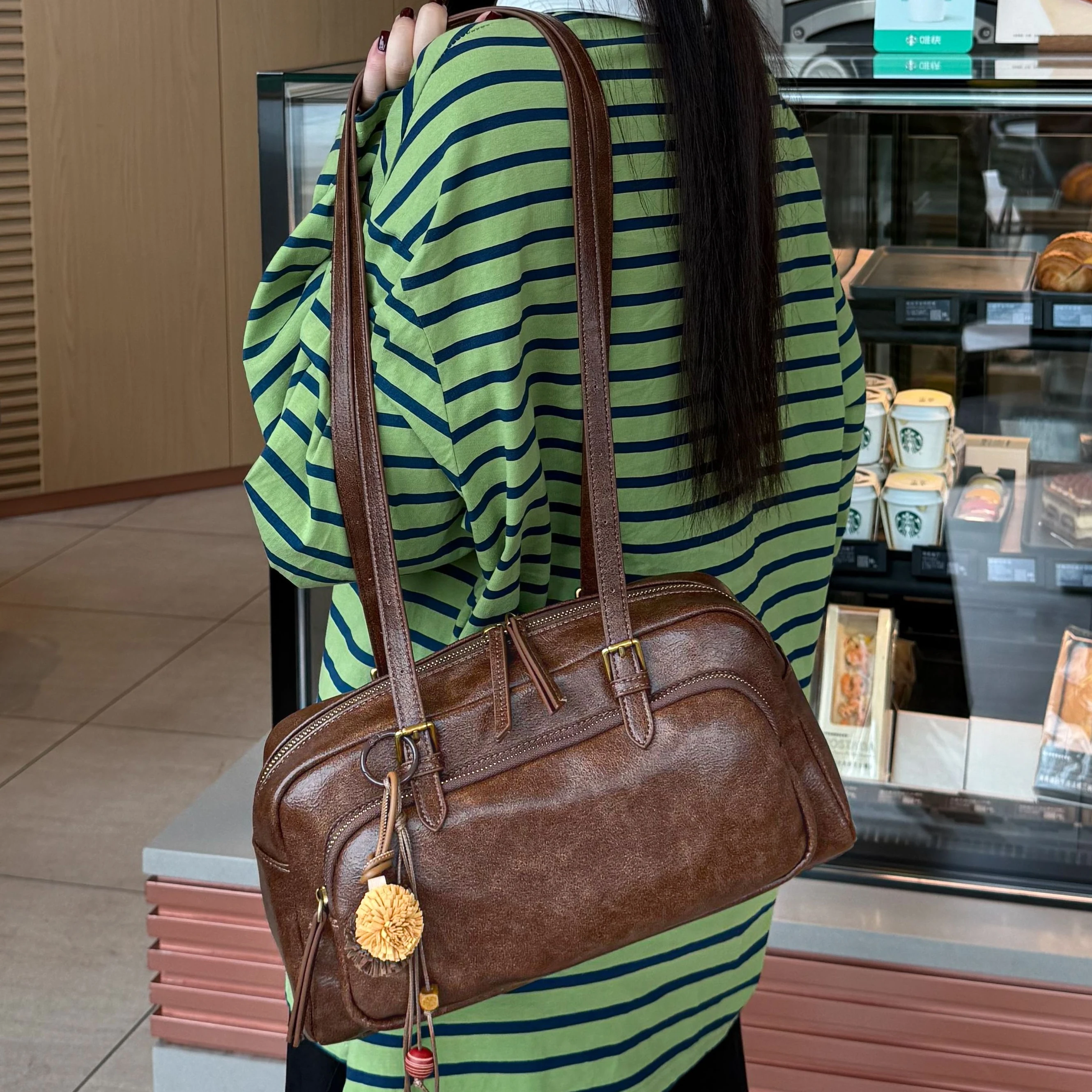 

Genuine Cowhide Leather Luxury Design Handbags Female Underarm Bag Shoulder Bag Women Bags New Fashion 2026 Tote Bag