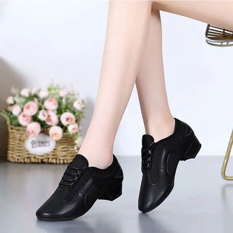 Рисунок 6 - Женская танцевальная обувь для джаза