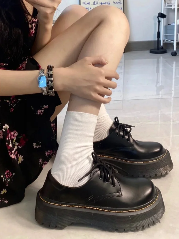 

Ретро Briti Sle Flatform oes Женская универсальная лесная система JK Loers Single oes Thi Bot Casual Faion