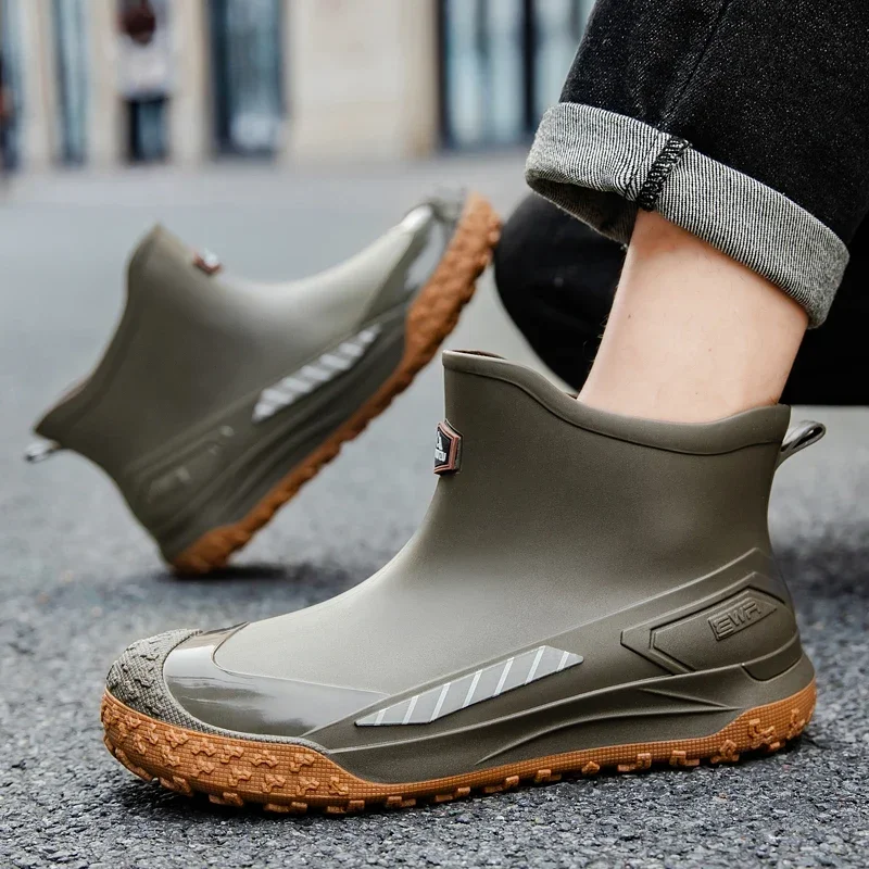 Water Shoes Fashion Comfort Outdoor Car Wash Rain Shoes Men's Casual Rain Boots Four Seasons Waterproof Non-slip Fishing Wading