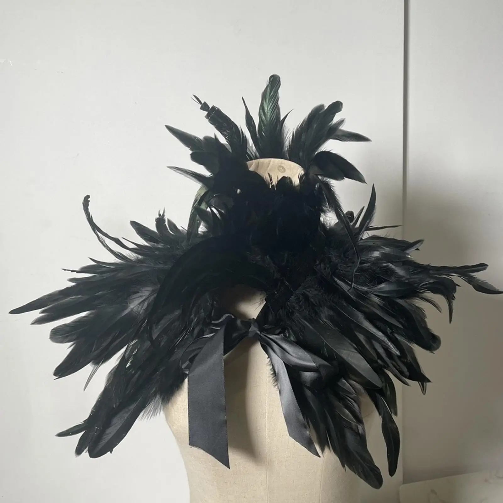 ريشة تتغاضى شال الشرير الساحرة زي الملحقات الدانتيل يصل ديكور القوطية الدعائم فستان حفلة الهالوين وشاح Capelet #4