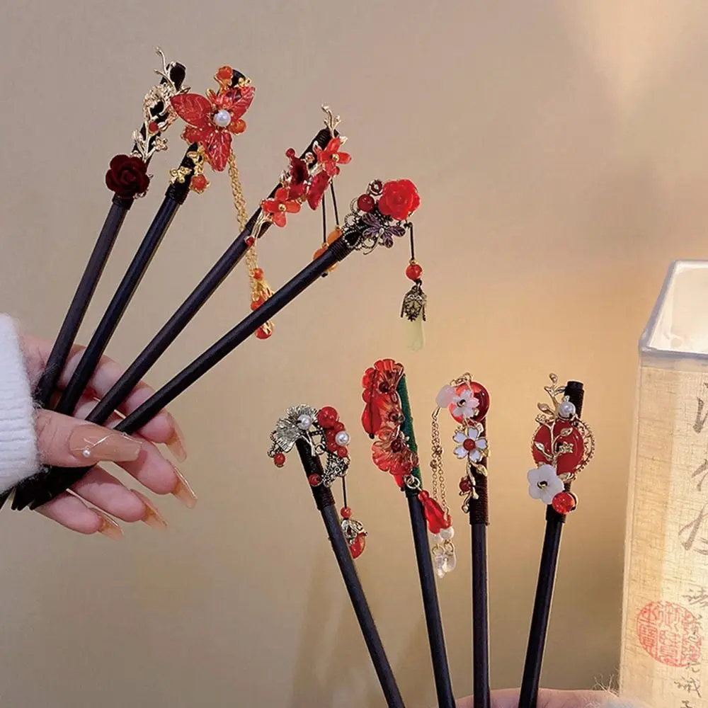 Retro Red Flowers Wood Hair Stick Chinese Style Elegant Tassel Hanfu Chopsticks Hairpin for Women Jewelry Accessories