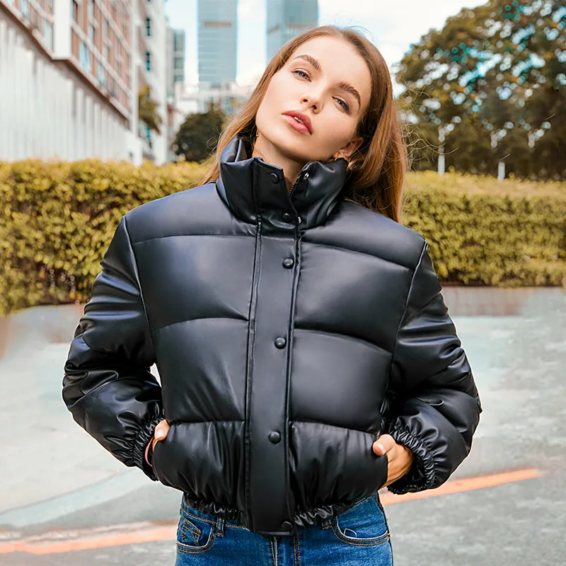 Jaqueta Puffer de couro PU para mulheres, Parkas elegantes pretas, casaco com zíper, outwear acolchoado de algodão acolchoado, grosso e quente, novo quente, inverno