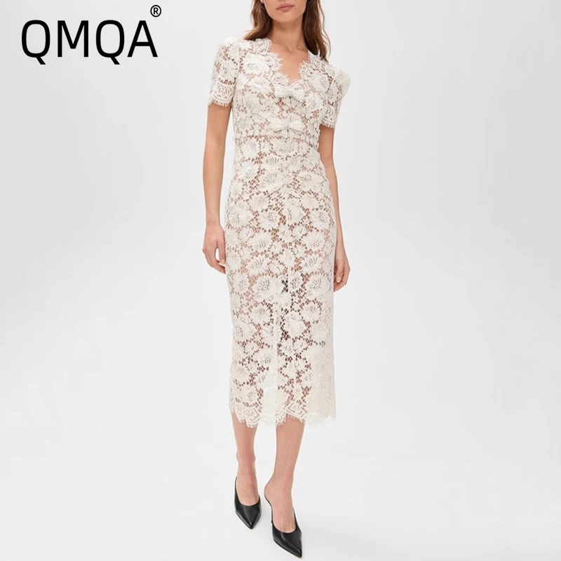 

QMQA Fashion Women's Elegant Lace Dress V Neck Short Sleeve Spliced Bow Slimming High Waist Dresses 2025 New Clothing QM550