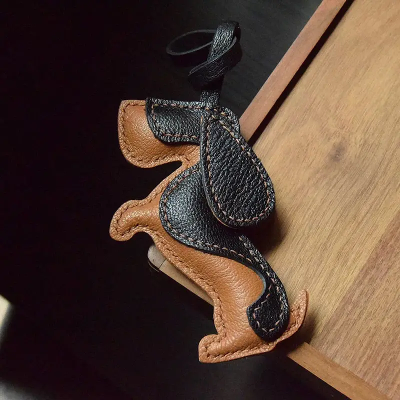 Basset Hound-Llavero de cuero de vaca hecho a mano, decoración de bolso, llavero de Perrito 3D, regalo para amantes de los perros, accesorios para bolso