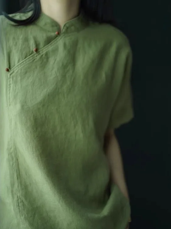 新しい中国風レトロコットンリネン半袖シャツ女性のルーズフィットボタンアップスタンドカラー伝統的なチャイナドレストップ