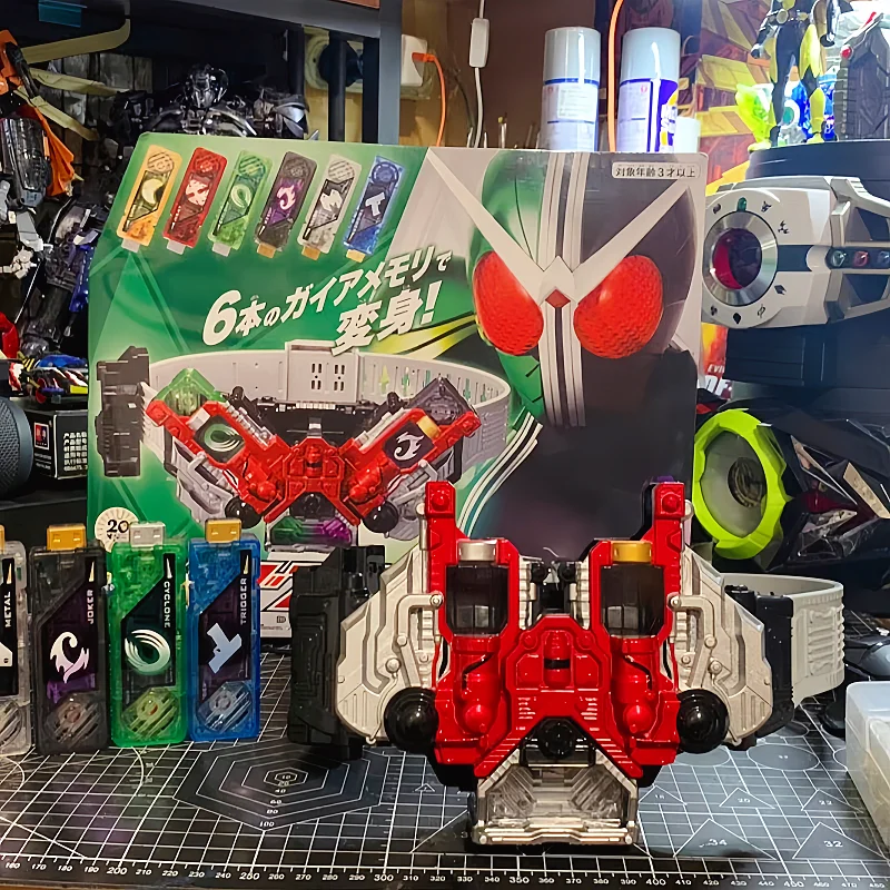 Original Bandai Kamen Rider W pilote Double pilote 20th anniversaire Kamen Rider transformateur de mémoire invocateur ceinture garçon jouet cadeau