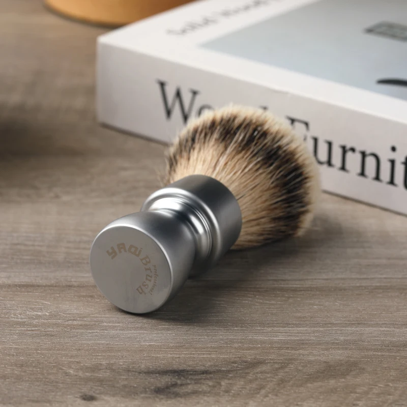 Yaqi-brocha de afeitar para hombre, con mango de Metal pesado, para pelo de tejón plateado