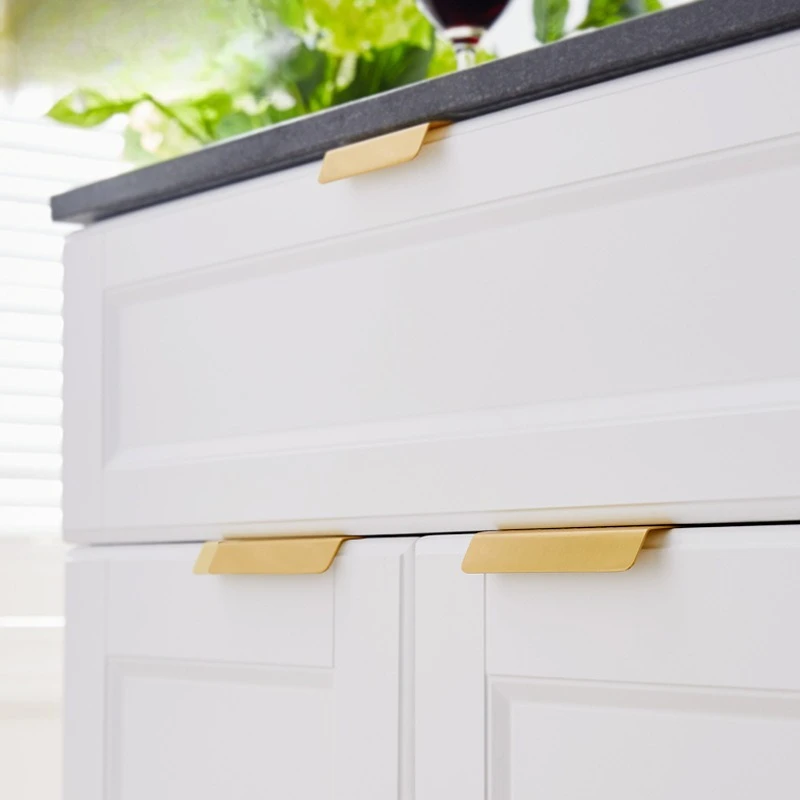 Nordic Minimalist Creative Leaf Cabinet Handle Golden Luxury Drawer Pulls for Wardrobe