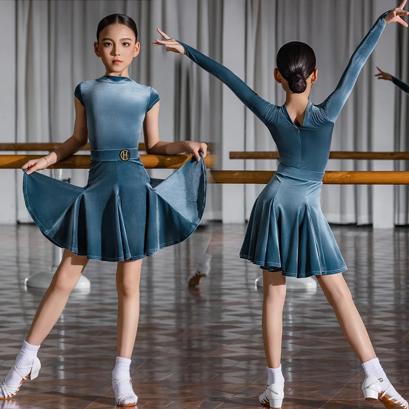 Traje dividido de terciopelo azul, ropa de regulación de competición de baile latino, trajes de actuación para niñas, ropa de baile latino de Tango DN21635