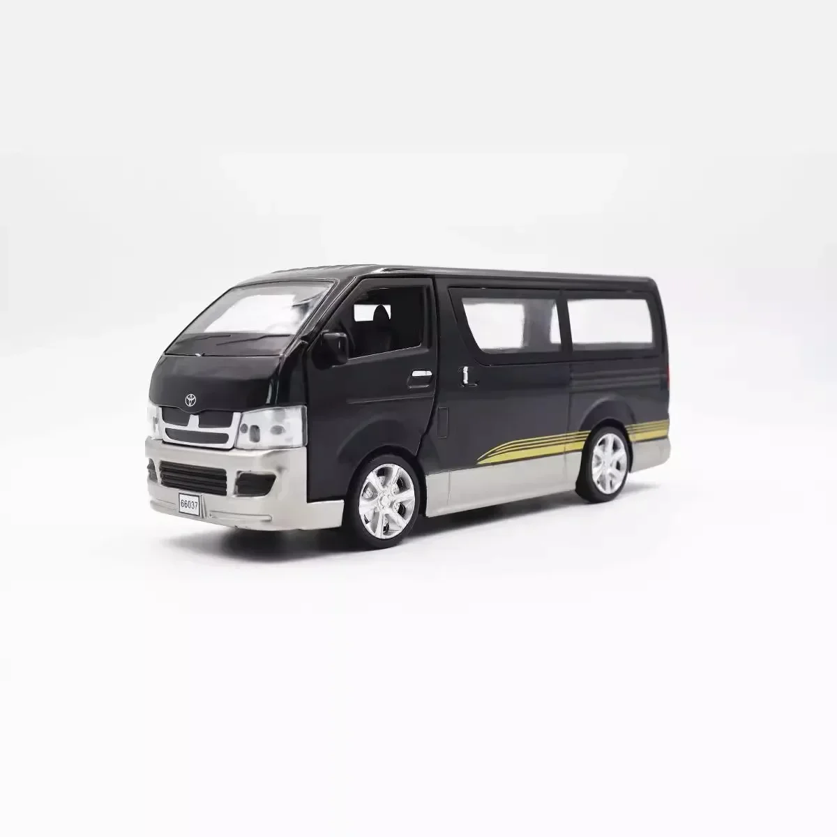 1: 32 simulation Toyota Hiace van alloy car model children\'s toy collectible gift