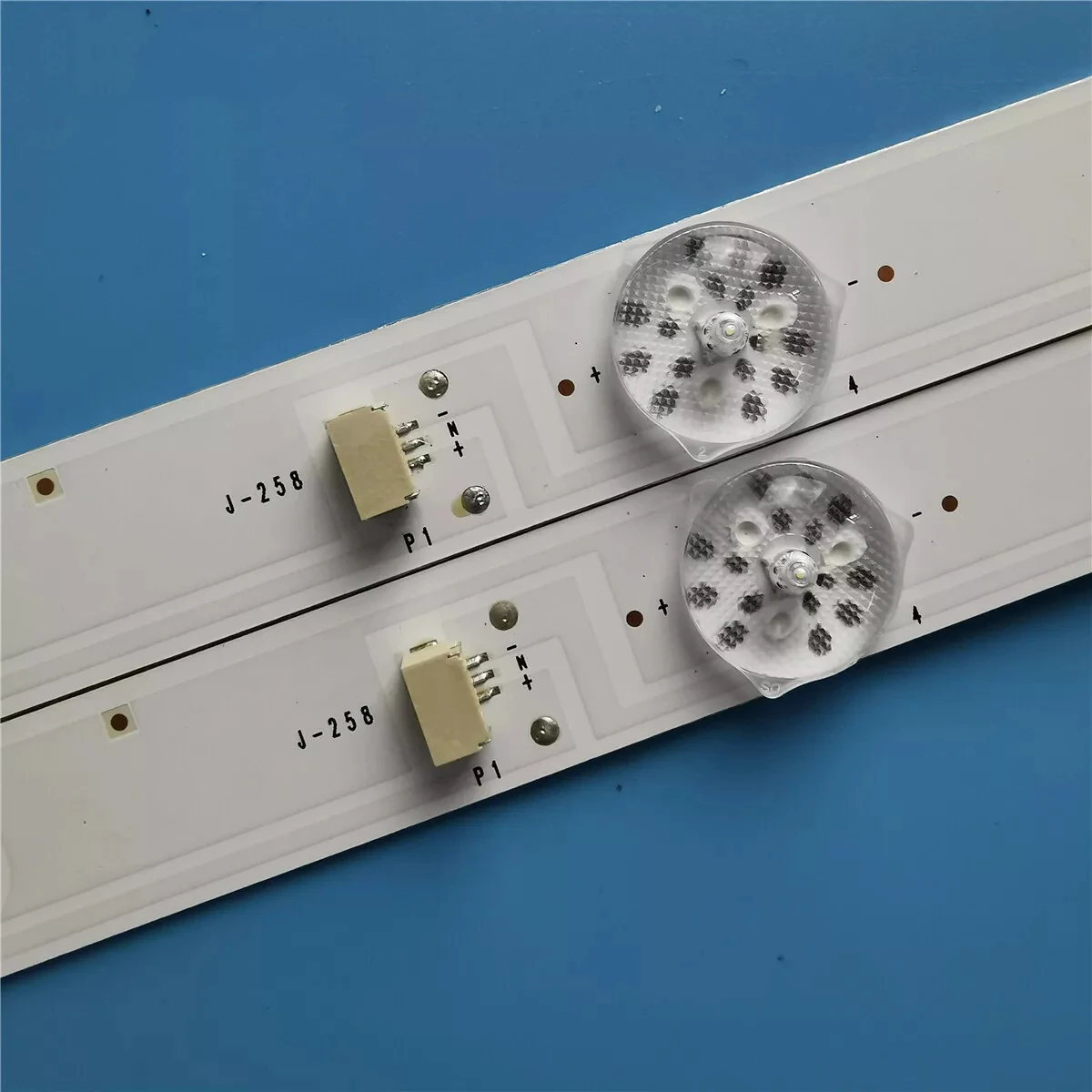 LED strip for TCL 32'' TV 4C-LB3206-HR01J HR03J HR01J HR09J HR08J PF01J D32A810 L32F1B LED32D2910 32HR330M06A8 32L2800 L32P1A