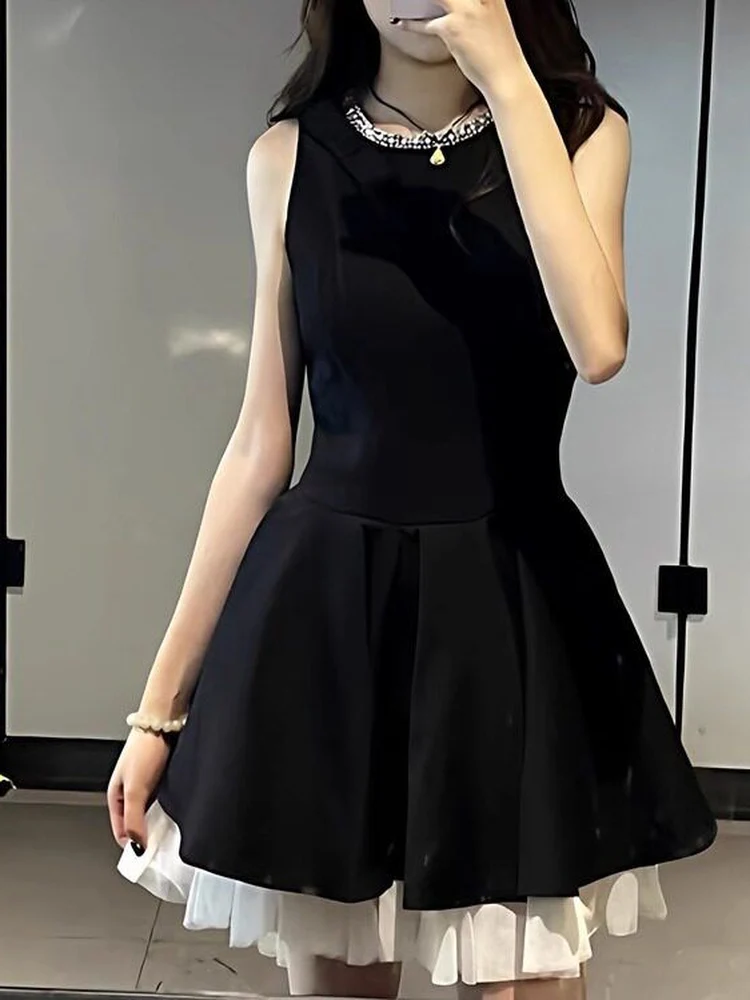

Элегантное черное платье без рукавов с вырезом, приталенное, А-силуэт, для весны и лета, модное, с завышенной талией, в женственном стиле