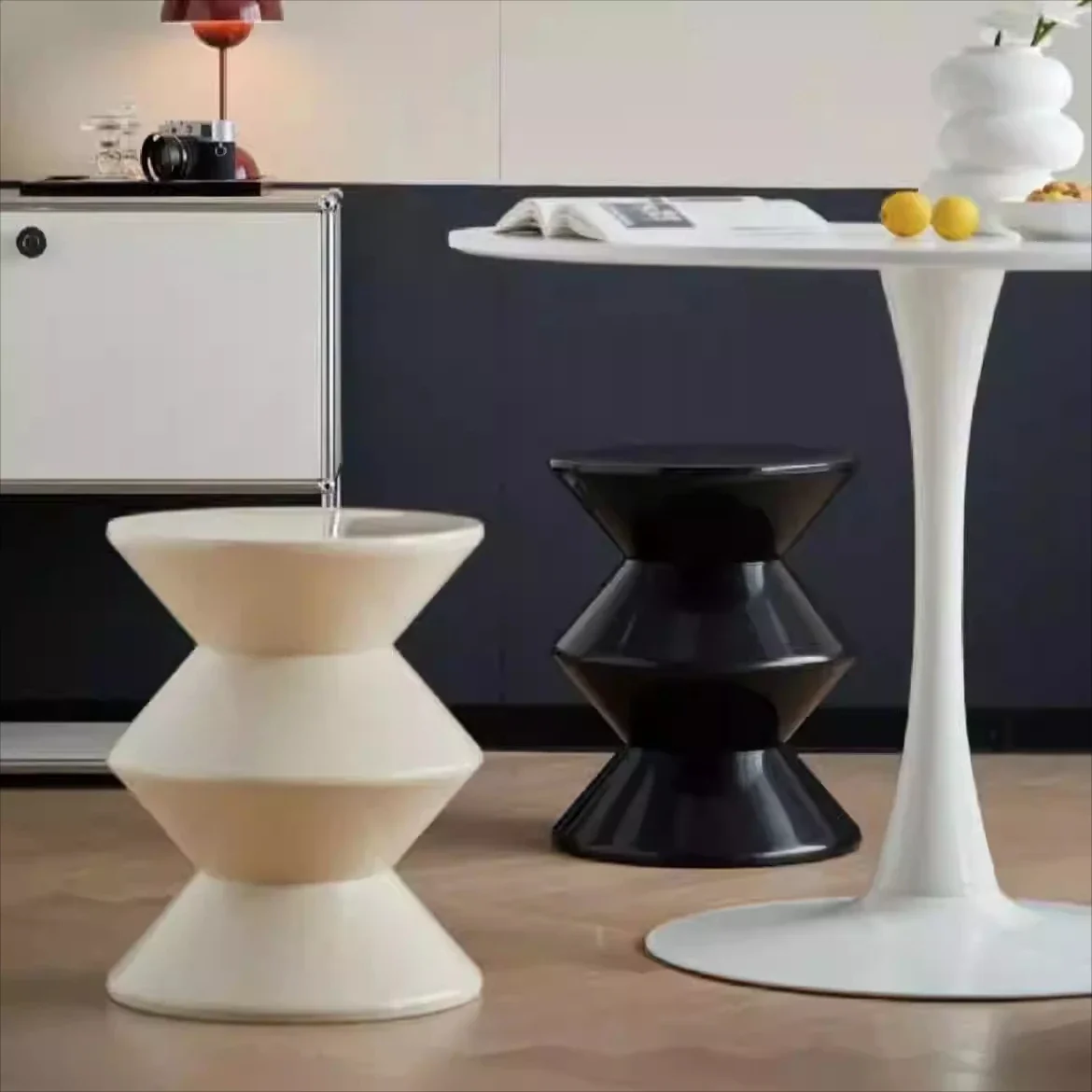 

Современный креативный пластиковый табурет для гостиной, детская площадка или туалетный столик, многофункциональная скамейка для хранения обуви