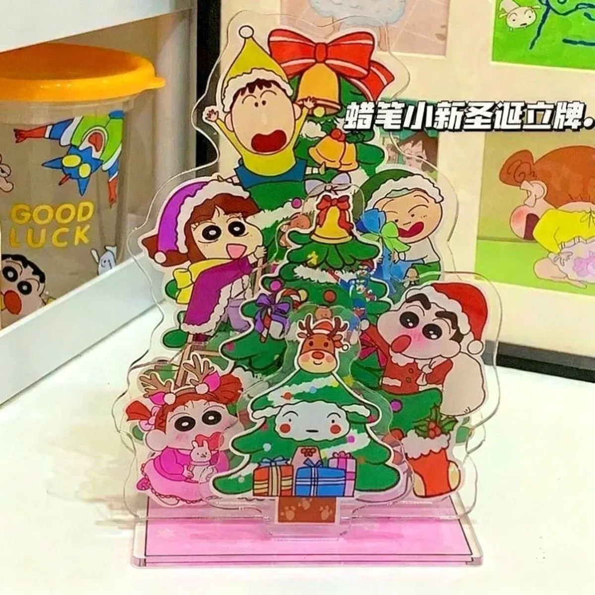 هدية الكريسماس ثلاثية الأبعاد تلوين شينشان الاكريليك زخرفة لطيف حامل سطح المكتب الديكور للأطفال 2025