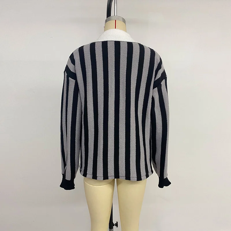 Benuynffy بدوره إلى أسفل طوق زر سترة المرأة الخريف والشتاء 2025 عمودي مخطط عادية بلوفر مغزول البلوز القمم