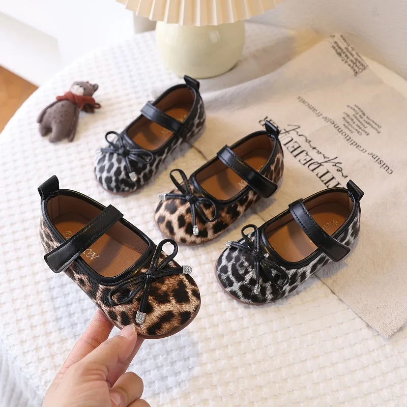 JGSHOWKITO Little Girls Casual Shoes Leopard Prints PU Leather Kids Flats with Bow-knot Classic Sweet Cute Soft Spring Autumn