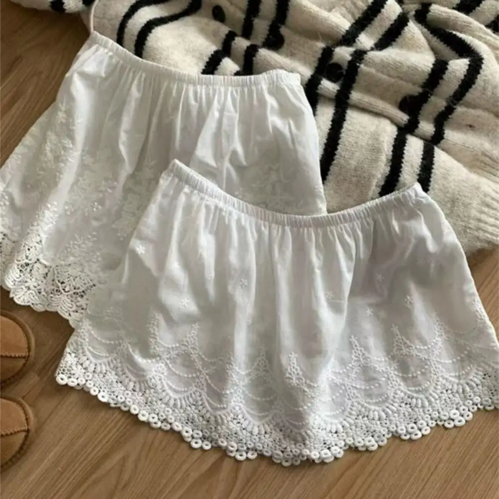 Versatile Clothing Accessory Shirt Extender Polyester Spandex Elegant Lace Flower Pattern Shirt Extender for Women for Layering