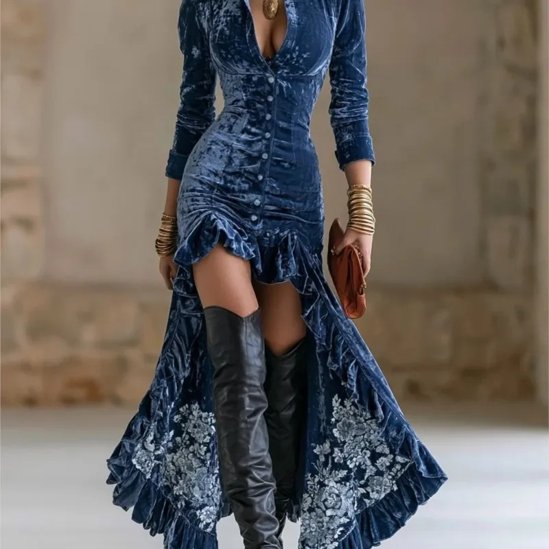 Damenkleid mit tiefem V-Ausschnitt, langen Ärmeln, aus Samt, neues Herbstkleid, plissiertes langes Kleid, elegantes Partykleid mit langen Ärmeln für den Herbst.
