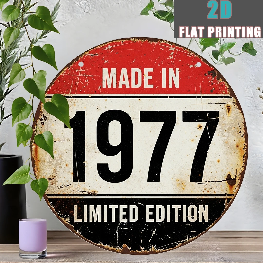 Retro 1977 Red & Black Wooden Disc Circular Logo Nostalgic Age Card Birthday Gift Idea for Men And Women Bedroom hanging
