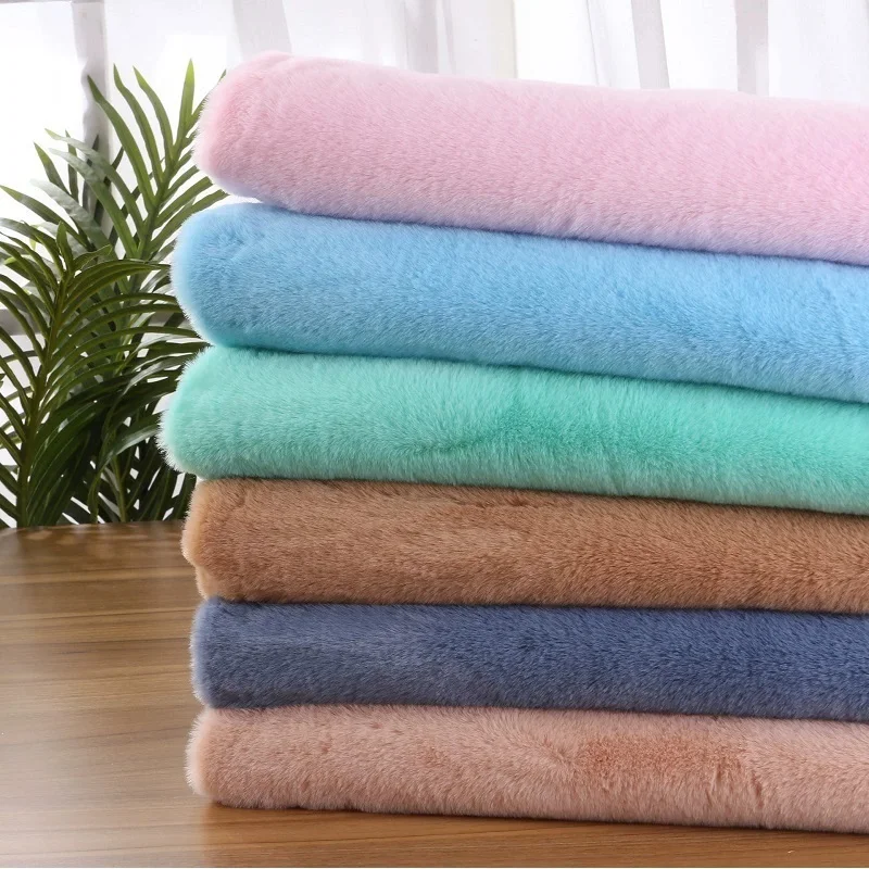 Şifreli taklit tavşan saç kumaş saç uzunluğu 8mm kalınlaşmış yumuşak peluş battaniye yatak eşarp bebek DIY kürk giyim kumaş