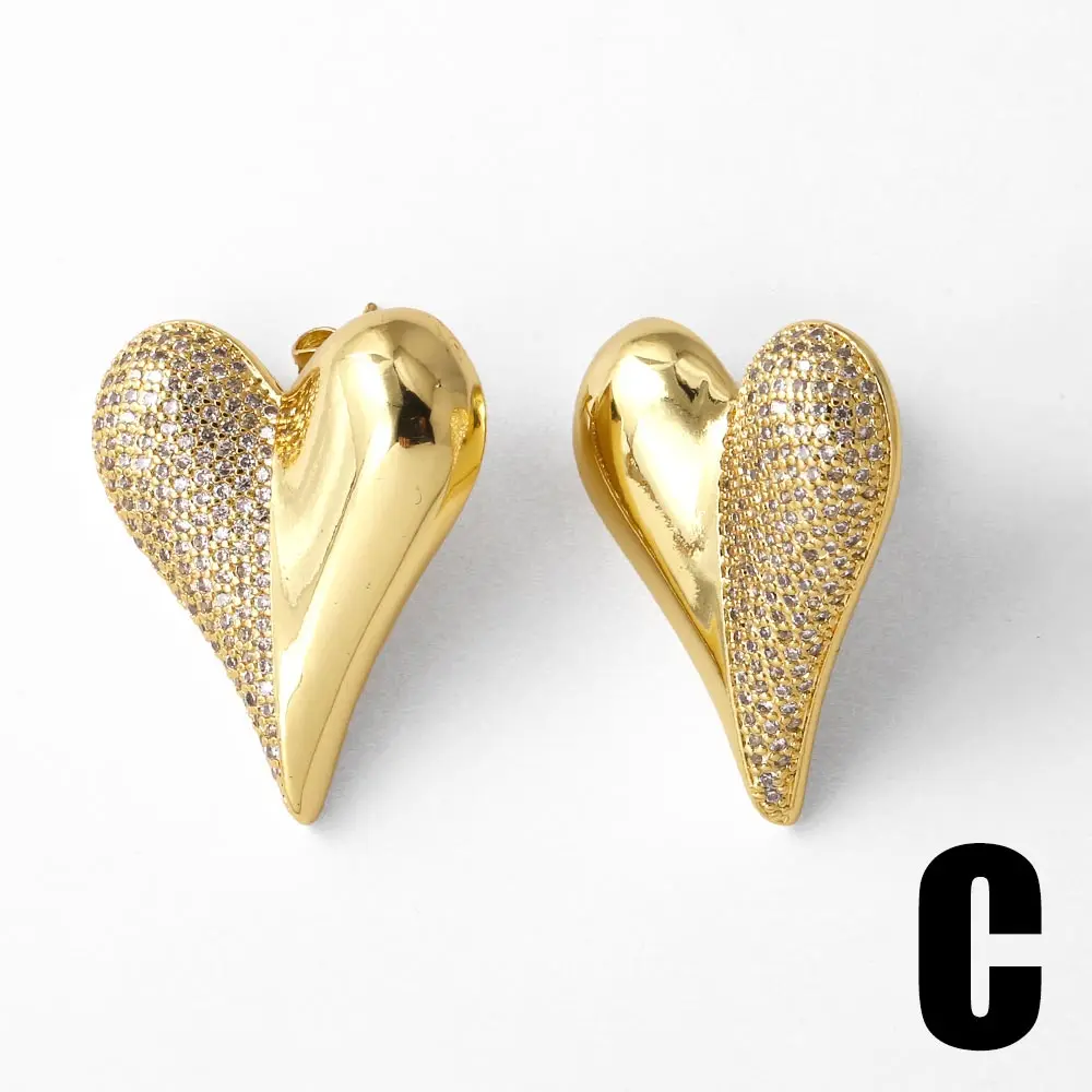 FLOLA Dainty Heart Stud Earrings for Women Copper CZ Crystal Heart Ear Studs Gold Plated Jewelry Gifts ersa336