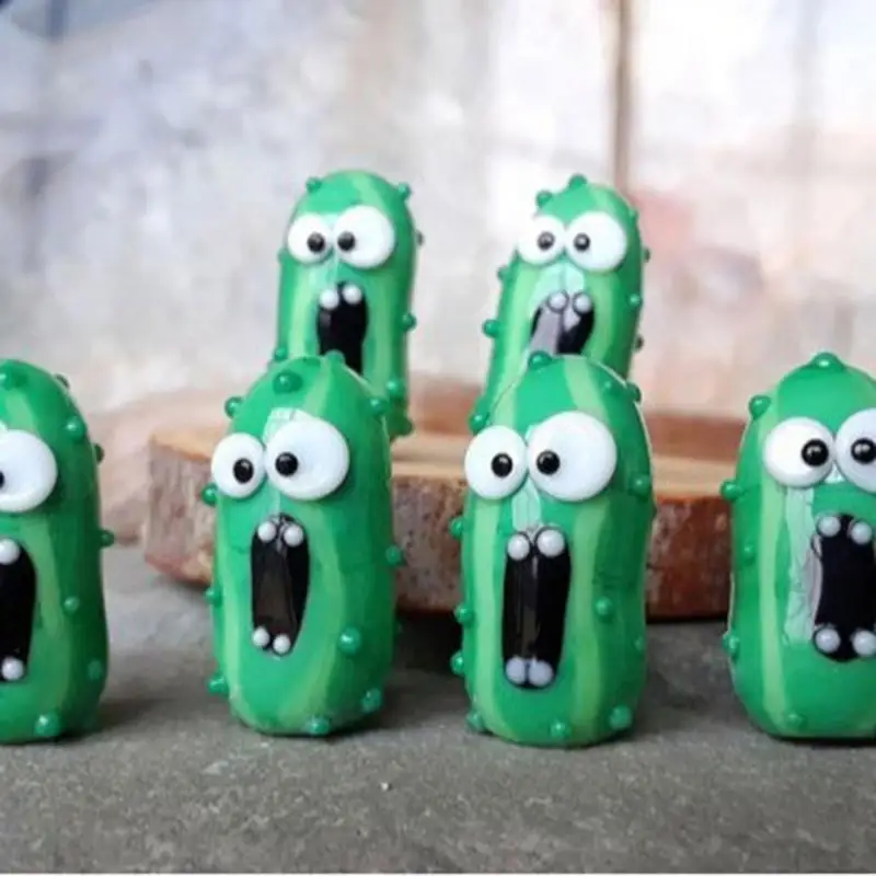 Miniature Screaming Pickle Small Screaming Pickle Cucumber Screaming Pickle Sculpture Decoration 10Pcs For Pickles Lovers