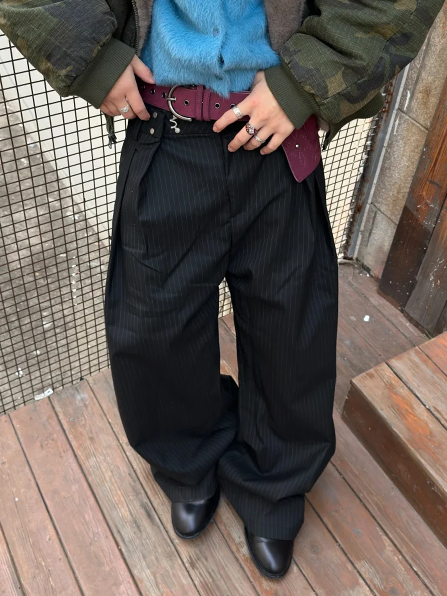 

Американские ретро полосатые плиссированные брюки с ножом West, мужские повседневные широкие брюки с простым силуэтом, длинные брюки свободного покроя