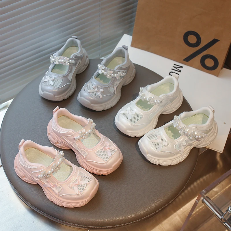 

Girls Hollowed-out Mesh Sports Sneakers with Beaded Bow 2026 New Summer Toddler Barefoot Beach Shoes Platform Versatile Sandals