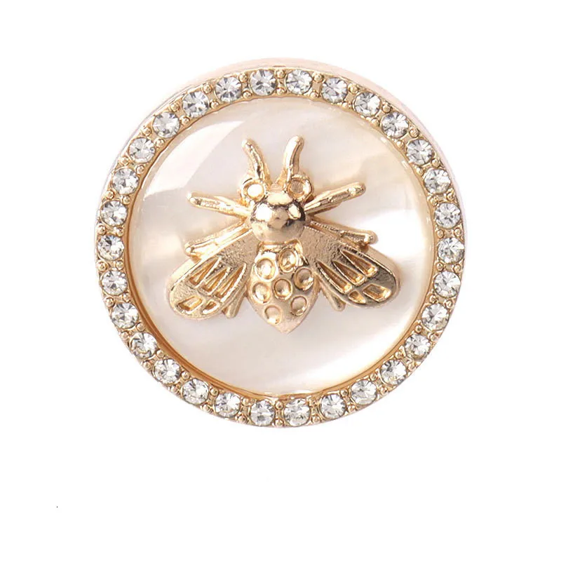 6PCS Of Metallic Resin Bee Diamond Buttons High-grade Round Sweater Coat Wool Small Fragrant Coat Button