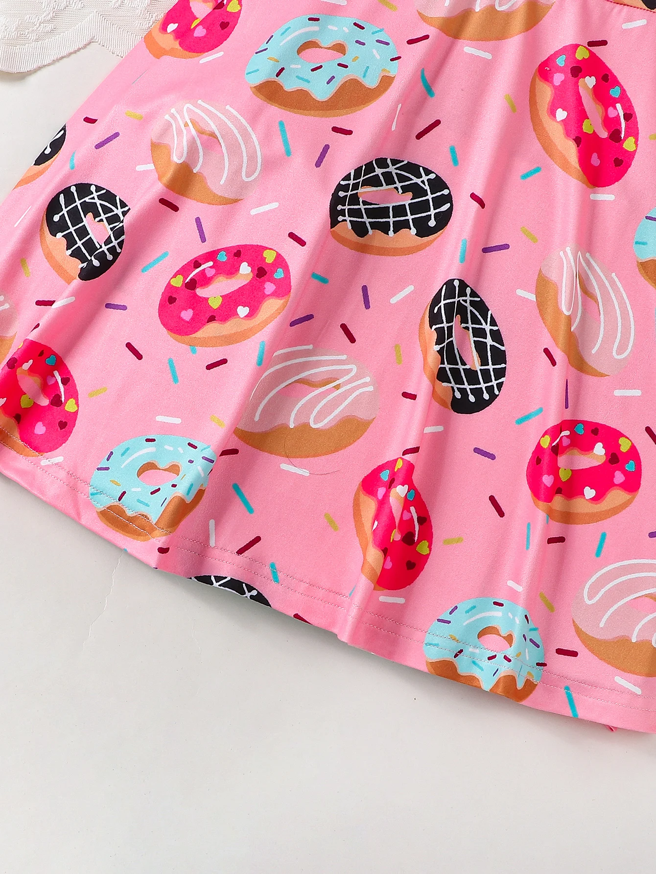 Pink cute donut full print short sleeved round neck girl\'s dress