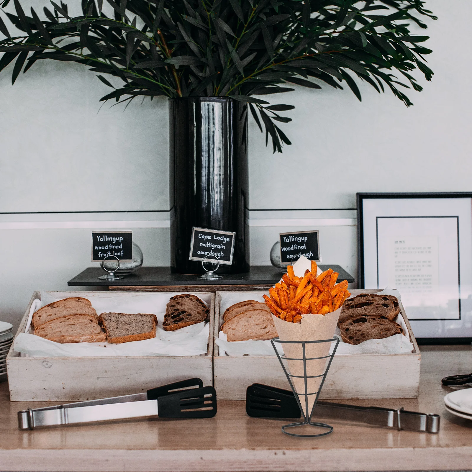 

2Pcs Rustproof French Fries Chips Stand Appetizer Serving Basket for Burgers Fries Chicken Convenient Display Rack At Home Or