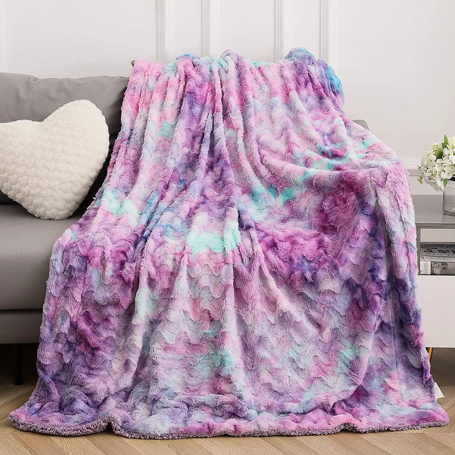 Luxurious and sophisticated flannel tie-dye blanket plush Bedspread on the bed plaid on the sofa blankets quilts for home decor