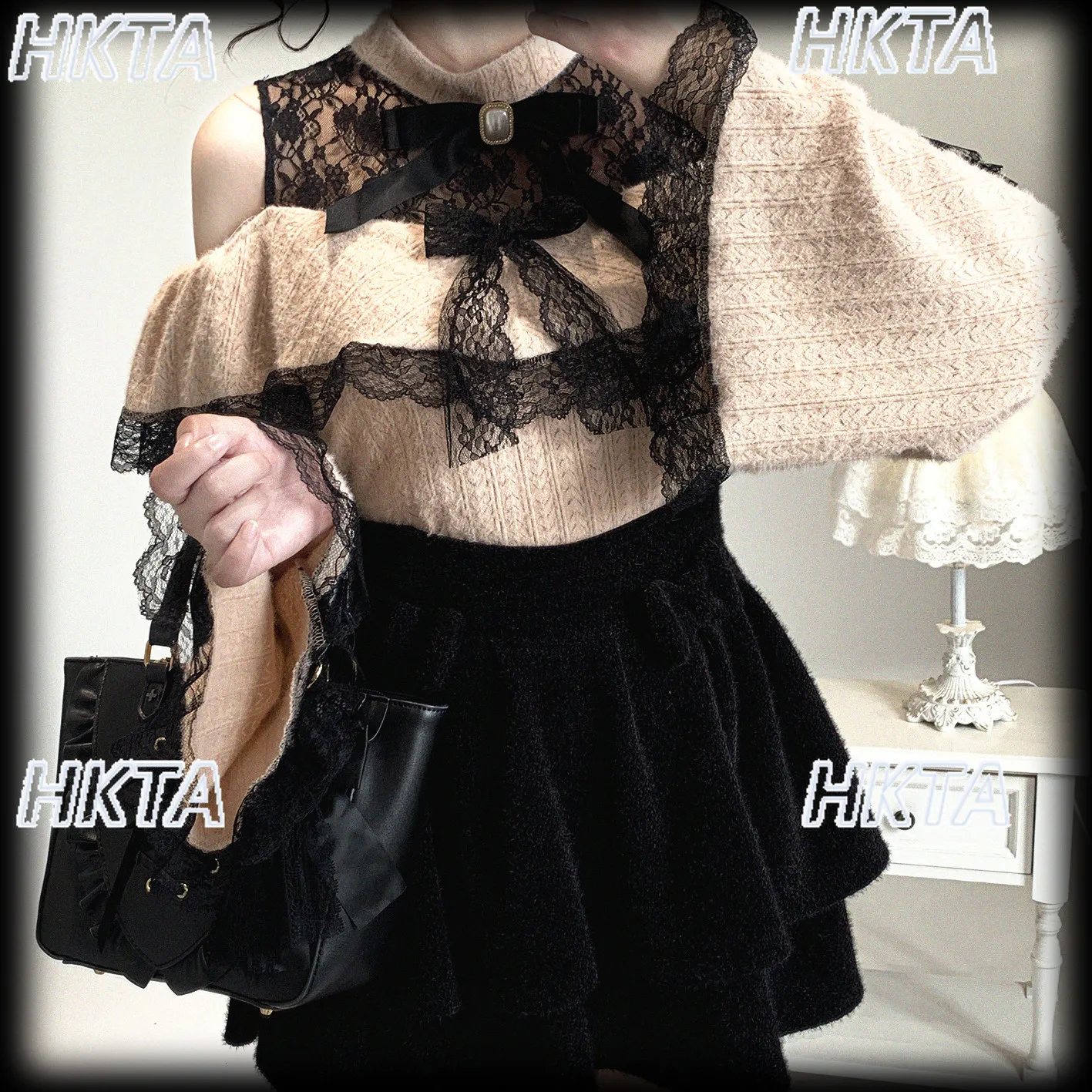 

Japanese Lace Stitching Off Shoulder Horn Long Sleeve Tshirt Top Girl Autumn Winter Sweet Commuting Elegant Knitwear Shirt Women